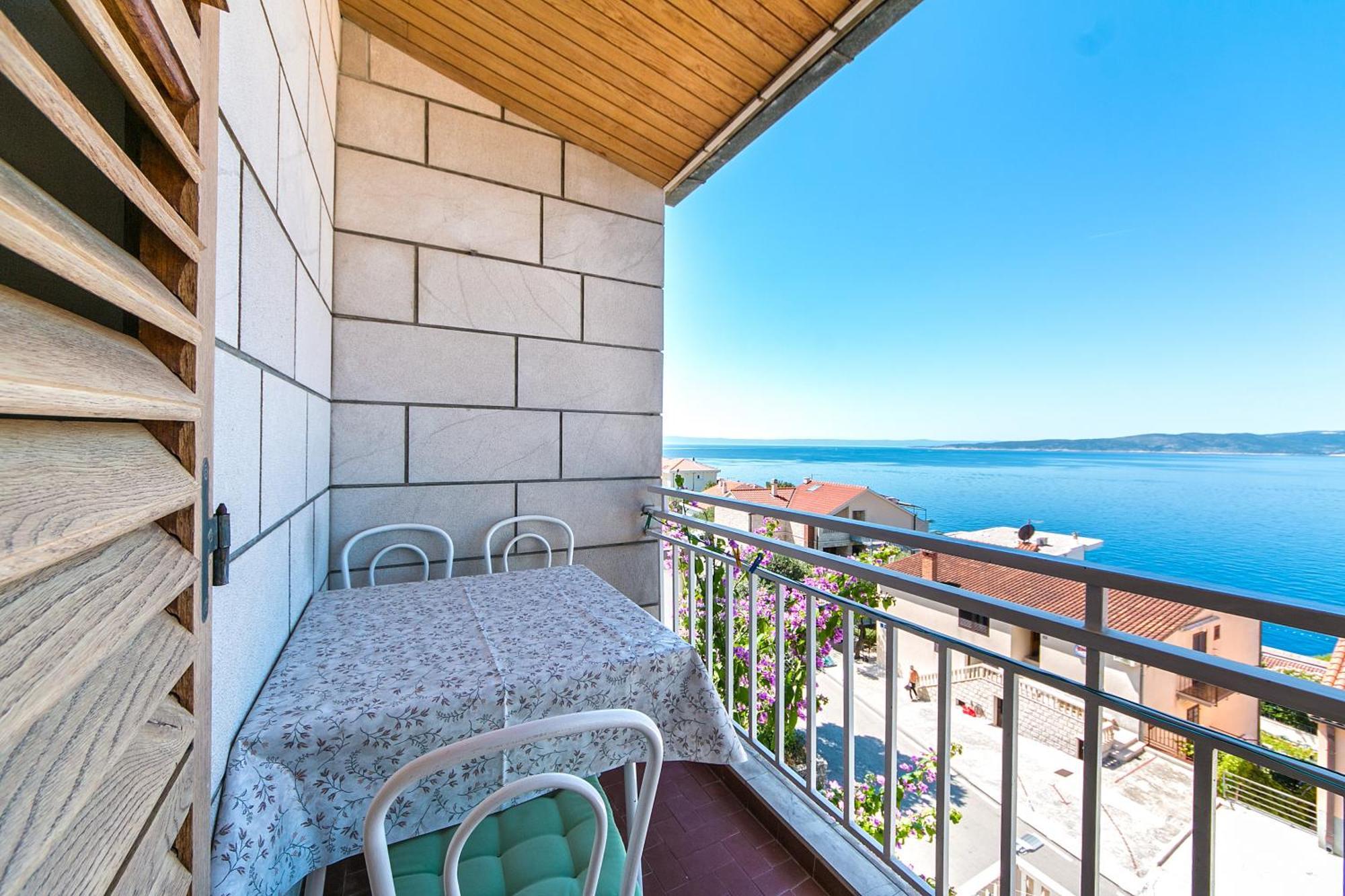 Apartments And Rooms By The Sea Brela, Makarska - 2752 Экстерьер фото