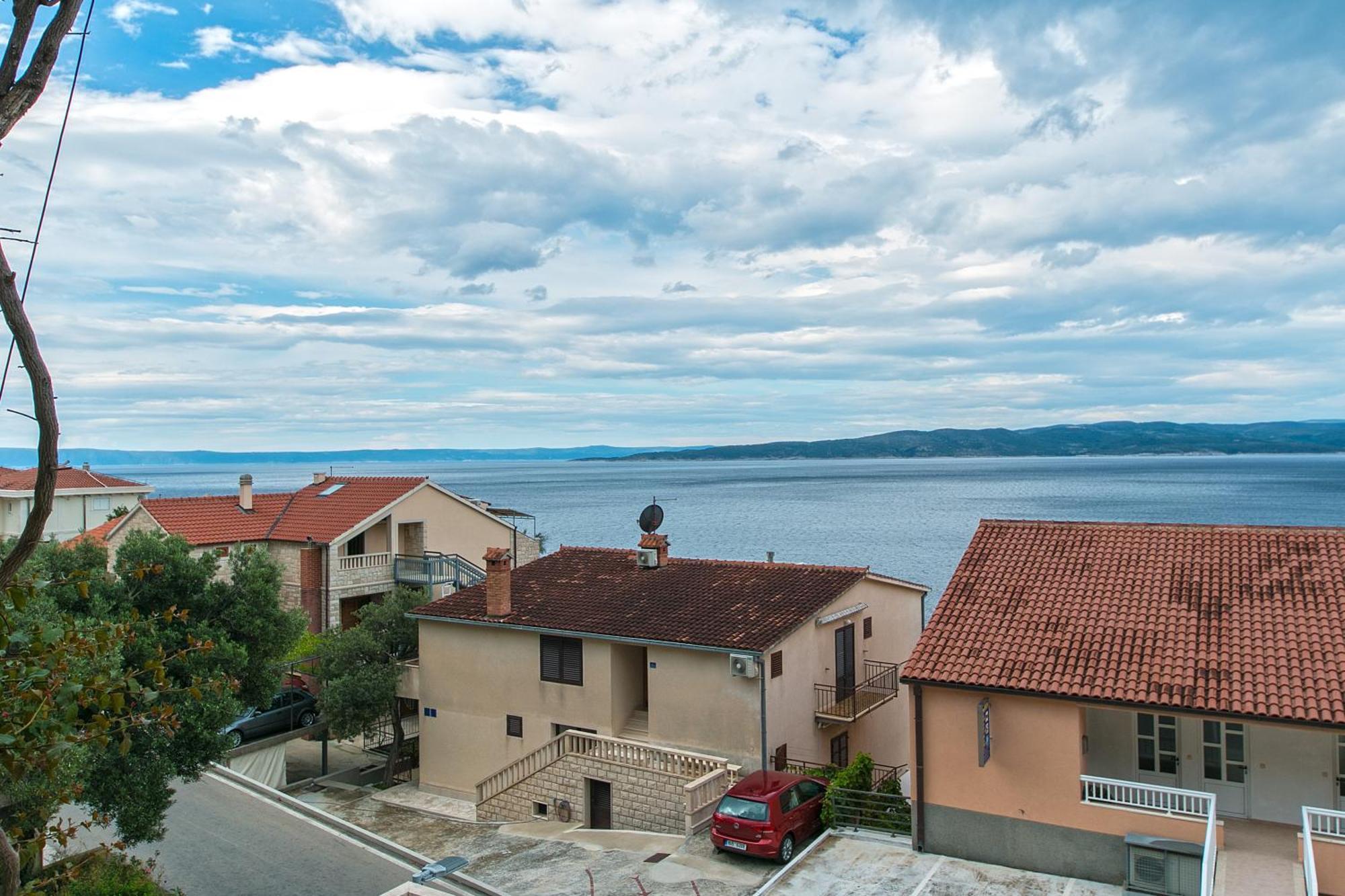 Apartments And Rooms By The Sea Brela, Makarska - 2752 Экстерьер фото