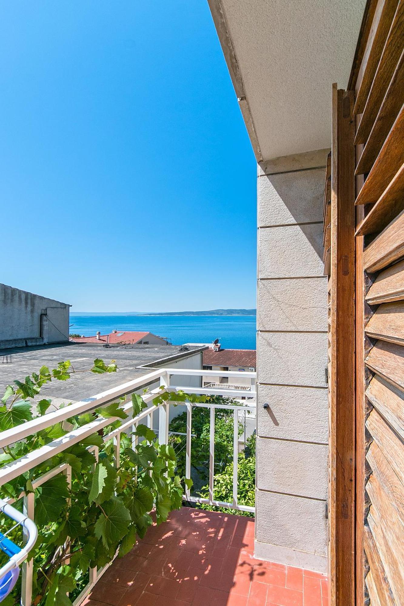 Apartments And Rooms By The Sea Brela, Makarska - 2752 Экстерьер фото